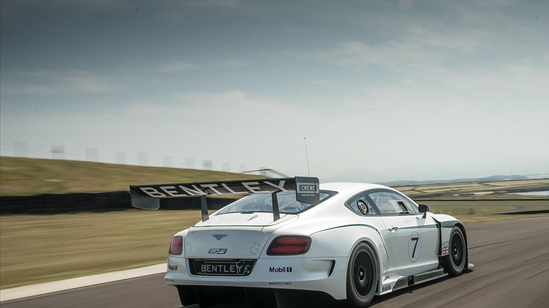 多特蒙德强势晋级安哥拉邀请赛四强，C罗关键先生虽败犹荣