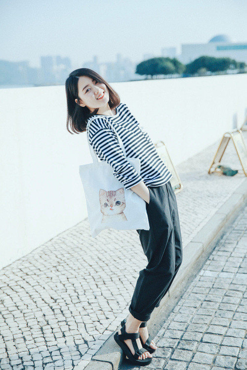 野火与钟摆,喀麦隆的狂野绝杀与基耶萨的精密节奏